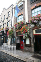 quays bar temple bar dublin ireland