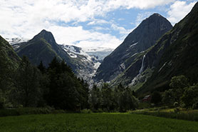 briksdal Valley